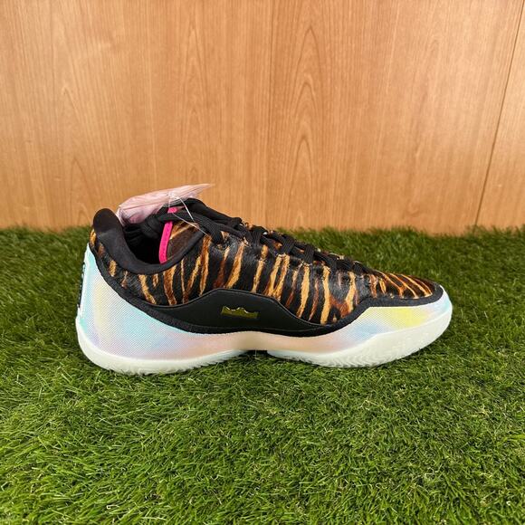 Nike LeBron 23 Heat Wave Basketball Shoes IO1115-100 Men\'s Size 12.5 main image 7